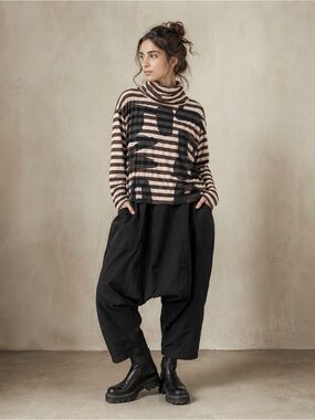 Urban Alembika Woman Brown Striped Relax Fit Turtleneck Pullover Sweater MEDIUM